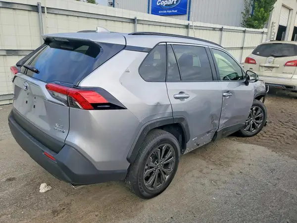 JTMB6RFV5PD112035 — 2023 Toyota RAV4, фото 3 с аукциона Copart, Передняя часть