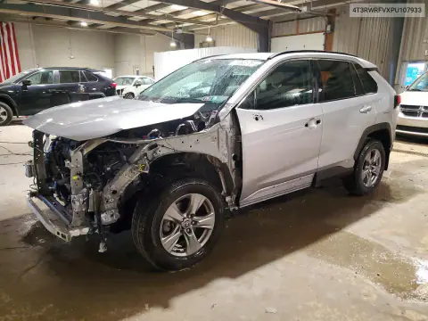 4T3RWRFVXPU107933 — 2023 Toyota RAV4, Передняя часть, фото до ремонта
