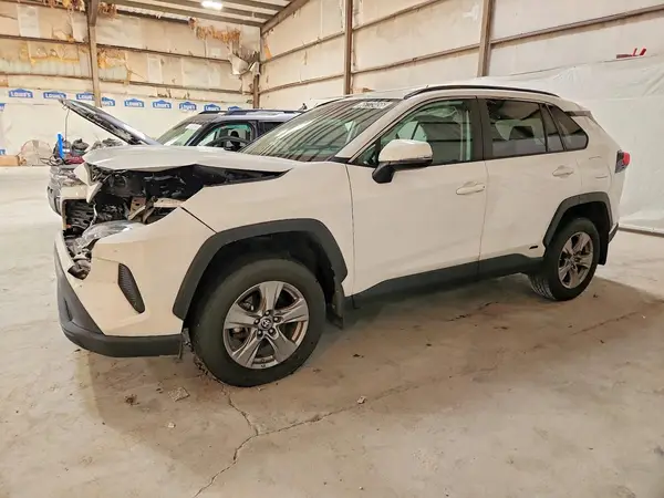 4T3MWRFV5RU154042 — 2024 Toyota RAV4, Передняя часть (Front End), фото до ремонта