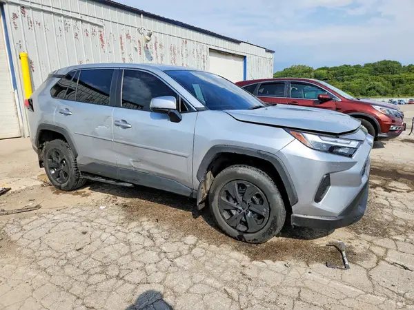 2T3G1RFV3RW486167 — 2024 Toyota RAV4, фото 4 с аукциона Copart, Боковая часть
