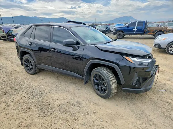 2T3H1RFV1RC267780 — 2024 Toyota RAV4, фото 4 с аукциона Copart, Передняя часть