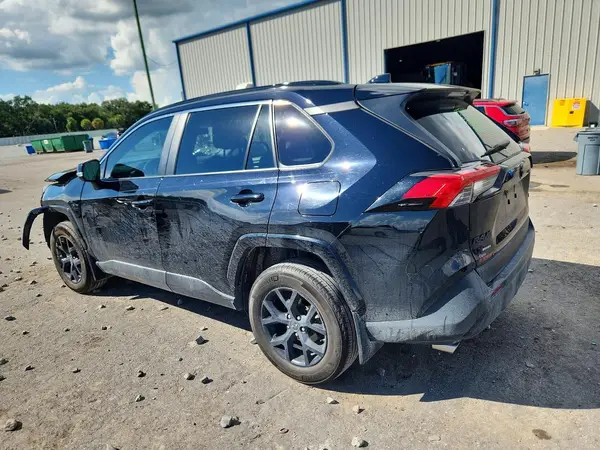2T3W1RFV5RW350893 — 2024 Toyota RAV4, фото 2 с аукциона Copart, Передняя часть