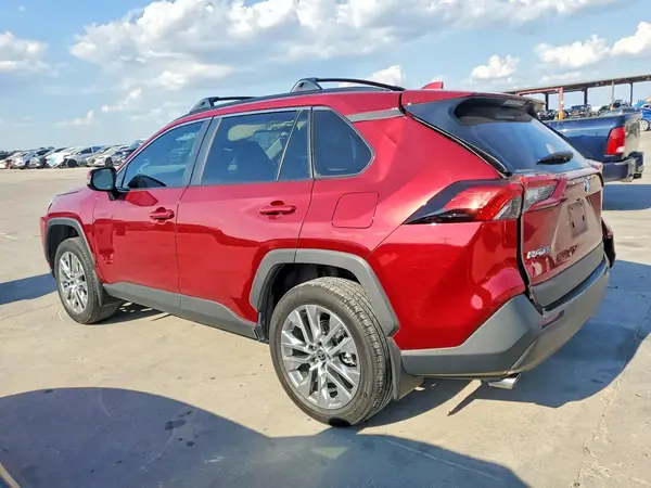 2T3C1RFVXRW325779 — 2024 Toyota RAV4, фото 2 с аукциона Copart, Задняя часть