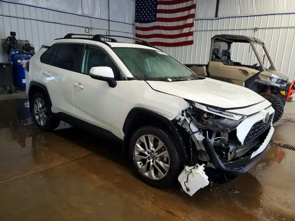 2T3A1RFV4RW442913 — 2024 Toyota RAV4, фото 4 с аукциона Copart 30.09.2026, Повреждения снизу