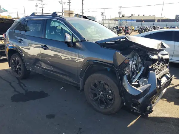 2T3T6RFVXRW056975 — 2024 Toyota RAV4, фото 4 с аукциона Copart, Передняя часть