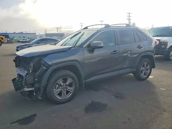 2T3W1RFV9RW312504 — 2024 Toyota RAV4, Передняя часть (Front End), фото до ремонта