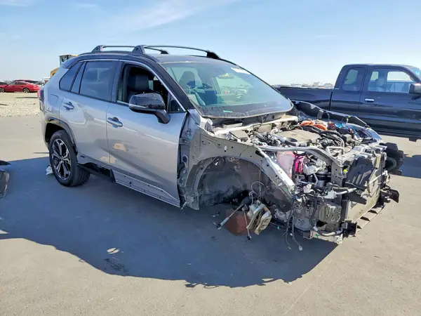 JTMEB3FV5RD200351 — 2024 Toyota RAV4, фото 4 с аукциона Copart, Передняя часть