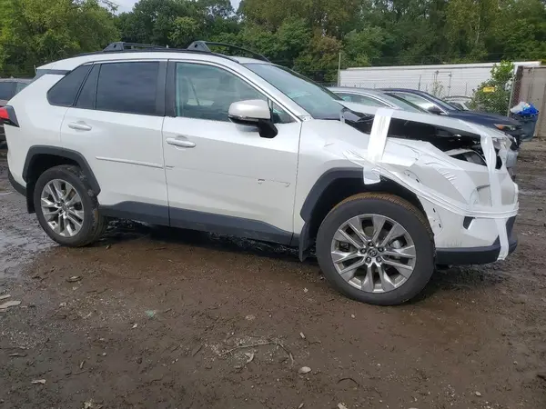 2T3A1RFV1RW466893 — 2024 Toyota RAV4, фото 4 с аукциона Copart 06.10.2026, Передняя часть