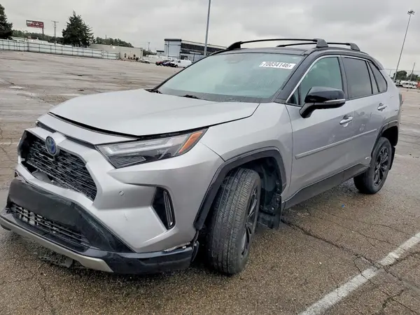 4T3E6RFV1RU152857 — 2024 Toyota RAV4, Передняя часть (Front End), фото до ремонта