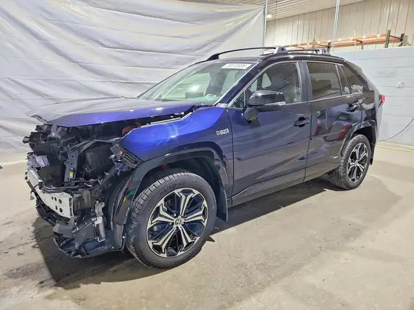 JTMEB3FVXRD210745 — 2024 Toyota RAV4, Передняя часть (Front End), фото до ремонта