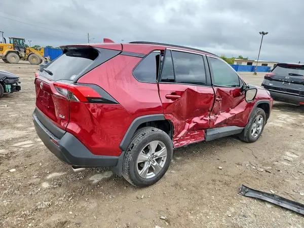 2T3W1RFV7RW362690 — 2024 Toyota RAV4, фото 3 с аукциона Copart, Боковая часть