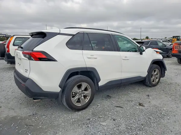 2T3P1RFV6RC435845 — 2024 Toyota RAV4, фото 3 с аукциона Copart, Передняя часть