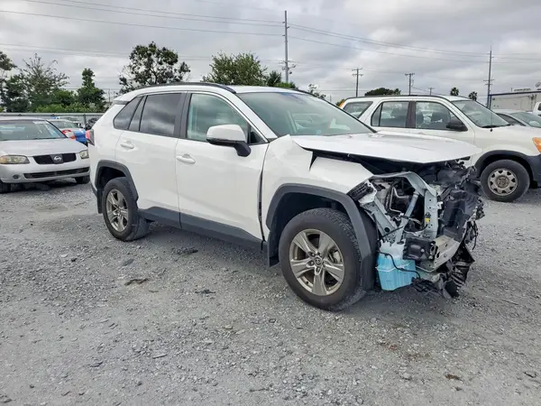 2T3P1RFV6RC435845 — 2024 Toyota RAV4, фото 4 с аукциона Copart, Передняя часть