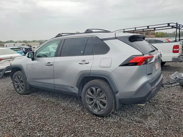 4T3B6RFV5RU145249 — 2024 Toyota RAV4, фото 2 с аукциона Copart, Передняя часть
