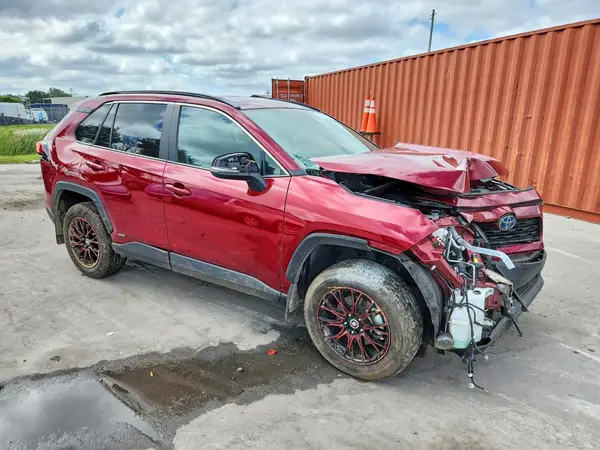 2T3RWRFV6RW245570 — 2024 Toyota RAV4, фото 4 с аукциона Copart, Передняя часть