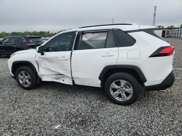 2T3W1RFV8SW421526 — 2025 Toyota RAV4, фото 2 с аукциона Copart, Боковая часть