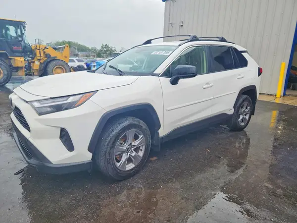 JTMLWRFV6SD332801 — 2025 Toyota RAV4, Подтопление (Water/Flood), фото до ремонта
