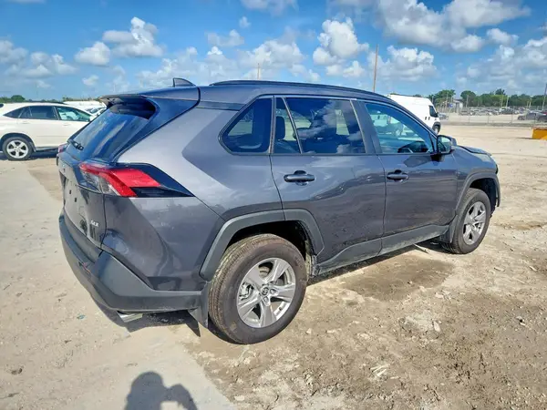 2T3W1RFVXSW437842 — 2025 Toyota RAV4, фото 3 с аукциона Copart 01.10.2026, Передняя часть