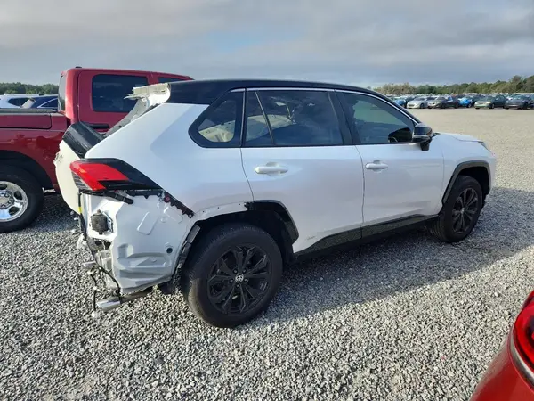 JTME6RFV7SD570021 — 2025 Toyota RAV4, фото 3 с аукциона Copart, Задняя часть