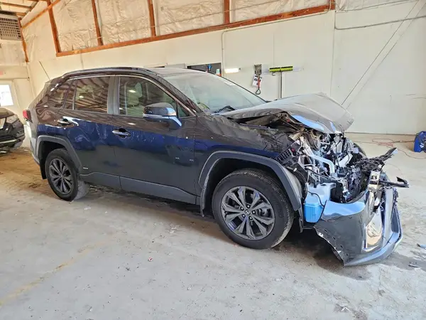 4T3D6RFV7SU187355 — 2025 Toyota RAV4, фото 4 с аукциона Copart, Передняя часть