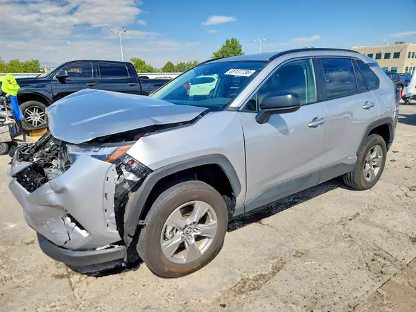 4T3LWRFV1SU187511 — 2025 Toyota RAV4, Передняя часть (Front End), фото до ремонта