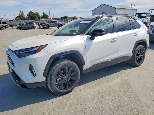 4T3E6RFV3SU184781 — 2025 Toyota RAV4, Задняя часть (Rear End), фото до ремонта