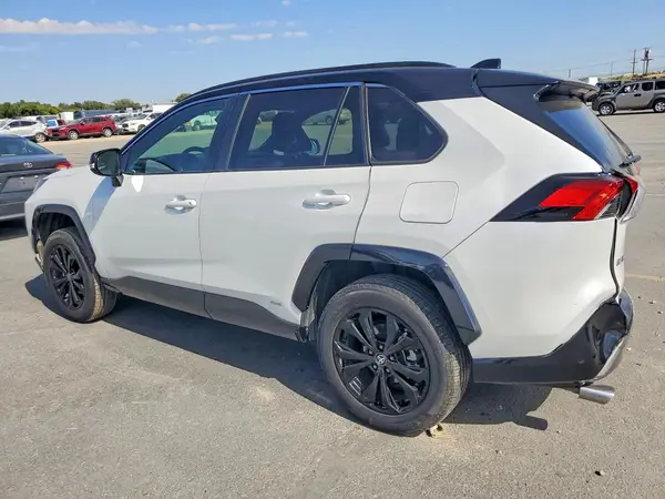 4T3E6RFV3SU184781 — 2025 Toyota RAV4, фото 2 с аукциона Copart, Задняя часть