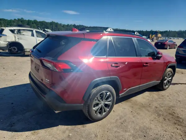 JTMB6RFV3SD156544 — 2025 Toyota RAV4, фото 3 с аукциона Copart, Передняя часть