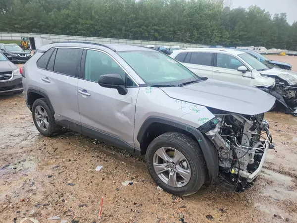 4T3LWRFV8SU186968 — 2025 Toyota RAV4, фото 4 с аукциона Copart, Передняя часть