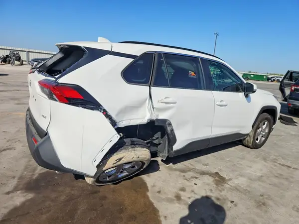 2T3W1RFV9SW412480 — 2025 Toyota RAV4, фото 3 с аукциона Copart, Задняя часть