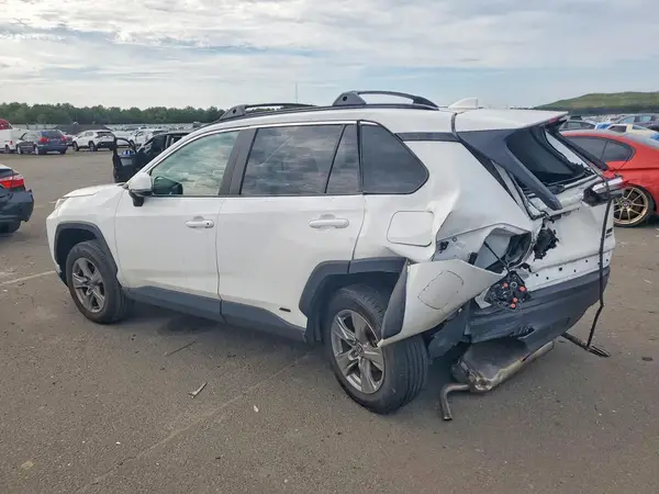 2T3RWRFV9SW272025 — 2025 Toyota RAV4, фото 2 с аукциона Copart, Задняя часть