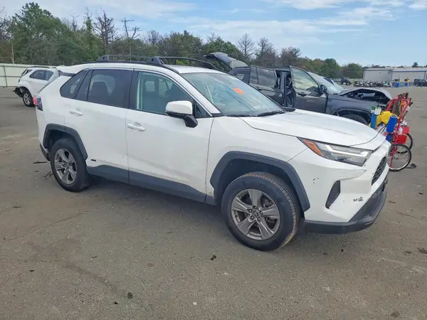 2T3RWRFV9SW272025 — 2025 Toyota RAV4, фото 4 с аукциона Copart, Задняя часть