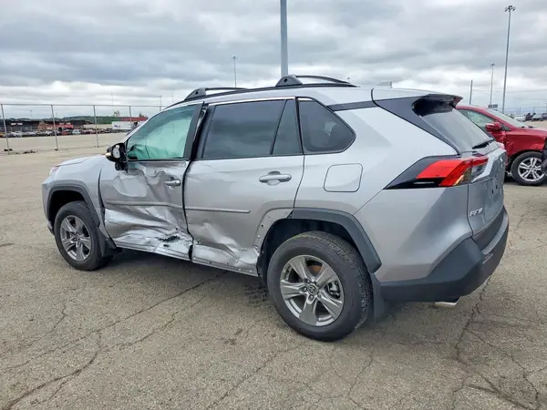 4T3RWRFV6SU183674 — 2025 Toyota RAV4, фото 2 с аукциона Copart, Боковая часть