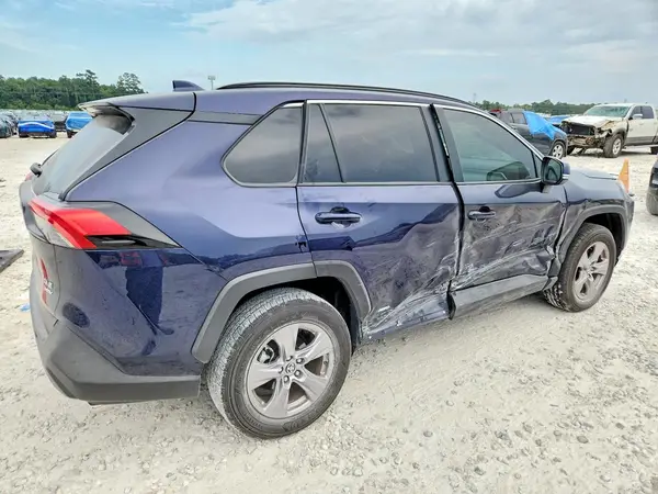 JTMRWRFV2SJ075051 — 2025 Toyota RAV4, фото 3 с аукциона Copart, Боковая часть