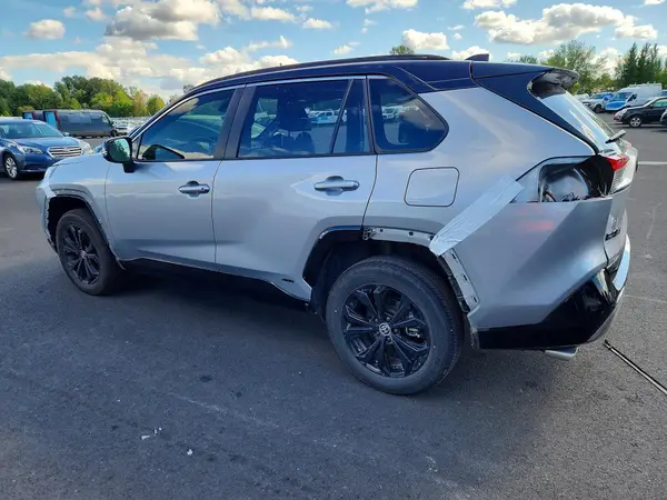 JTME6RFV9SD574748 — 2025 Toyota RAV4, фото 2 с аукциона Copart, Боковая часть