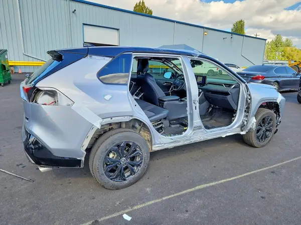 JTME6RFV9SD574748 — 2025 Toyota RAV4, фото 3 с аукциона Copart, Боковая часть