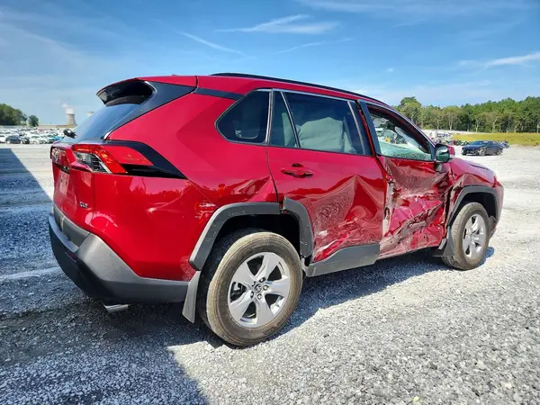 2T3W1RFVXSW375133 — 2025 Toyota RAV4, фото 3 с аукциона Copart, Опрокидывание