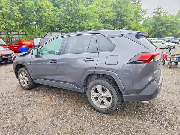 2T3P1RFV2SW534294 — 2025 Toyota RAV4, фото 3 с аукциона Copart 28.09.2026, Передняя часть