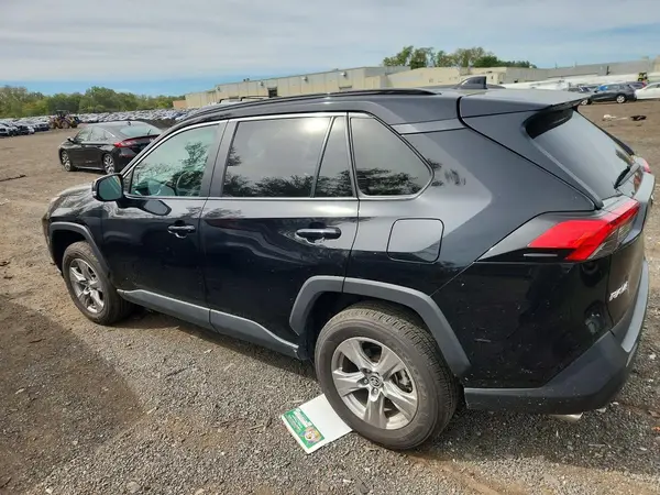 2T3P1RFVXSW518067 — 2025 Toyota RAV4, фото 2 с аукциона Copart, Подтопление