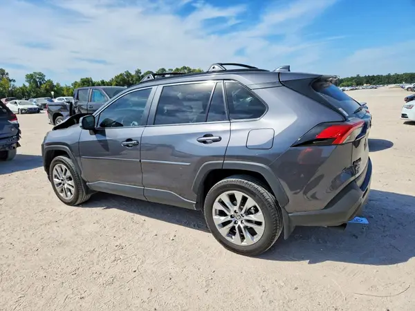 2T3C1RFV4SW430422 — 2025 Toyota RAV4, фото 2 с аукциона Copart, Передняя часть