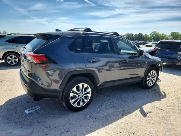 2T3C1RFV4SW430422 — 2025 Toyota RAV4, фото 3 с аукциона Copart, Передняя часть