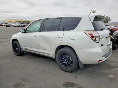 2T3YL4DV6EW002474 — 2014 Toyota RAV4 EV, фото 2 с аукциона Copart 14.10.2026, Боковая часть