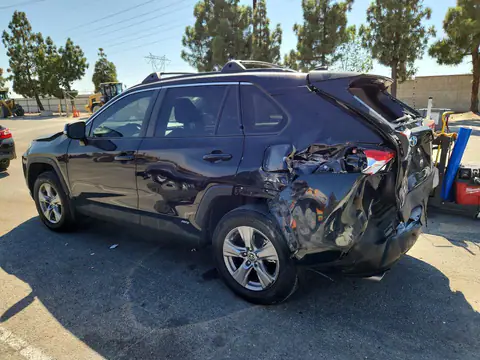 2T3RWRFV4RW228752 — 2024 Toyota RAV4 Hybrid, фото 2 с аукциона Copart 29.09.2026, Задняя часть