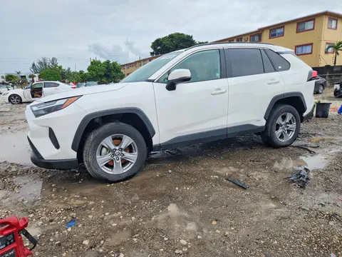 4T3RWRFVXSU176873 — 2025 Toyota RAV4 Hybrid, Мелкие вмятины и царапины (Minor Dent/Scratches), фото до ремонта