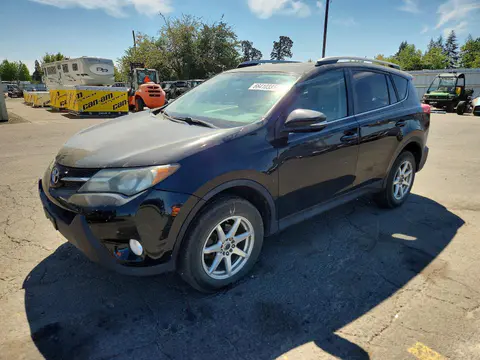 2T3RFREV7DW045078 — 2013 Toyota RAV4, Задняя часть (Rear End), фото до ремонта
