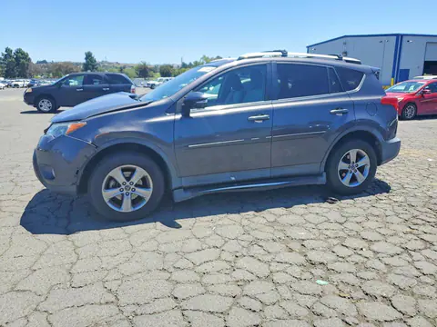 2T3WFREV0FW182482 — 2015 Toyota RAV4, Передняя часть (Front End), фото до ремонта