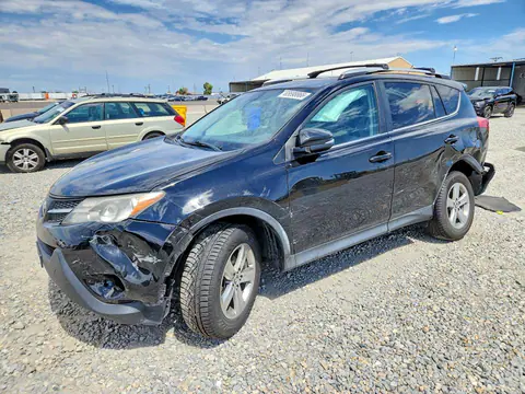 2T3RFREV0FW395784 — 2015 Toyota RAV4, Задняя часть (Rear End), фото до ремонта