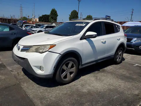 2T3WFREV3FW159469 — 2015 Toyota RAV4, Задняя часть (Rear End), фото до ремонта