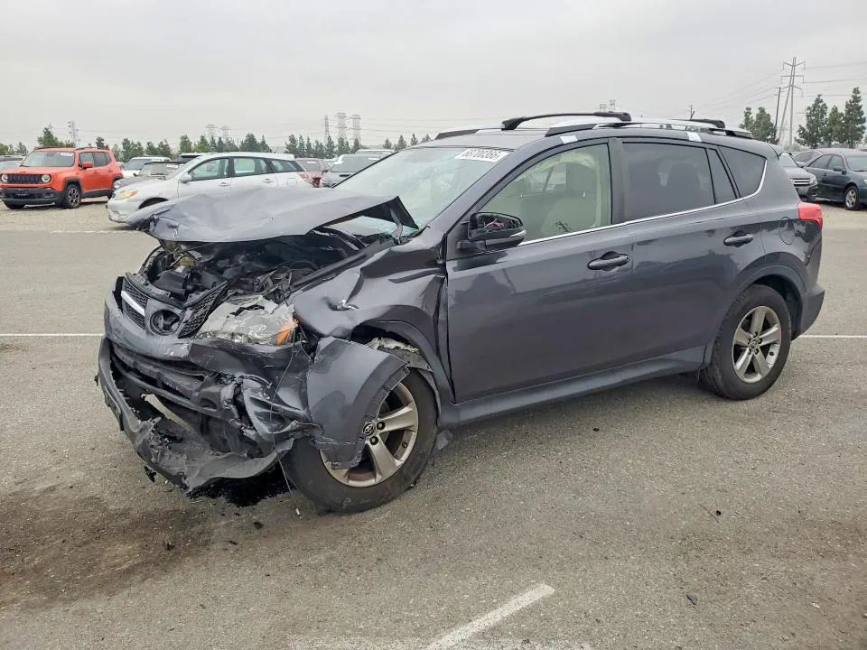 2015 Toyota RAV4 VIN JTMWFREV7FD069612 фото 1