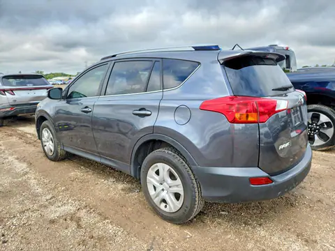 JTMZFREVXFD058097 — 2015 Toyota RAV4, фото 2 с аукциона Copart 06.10.2026, Механические повреждения